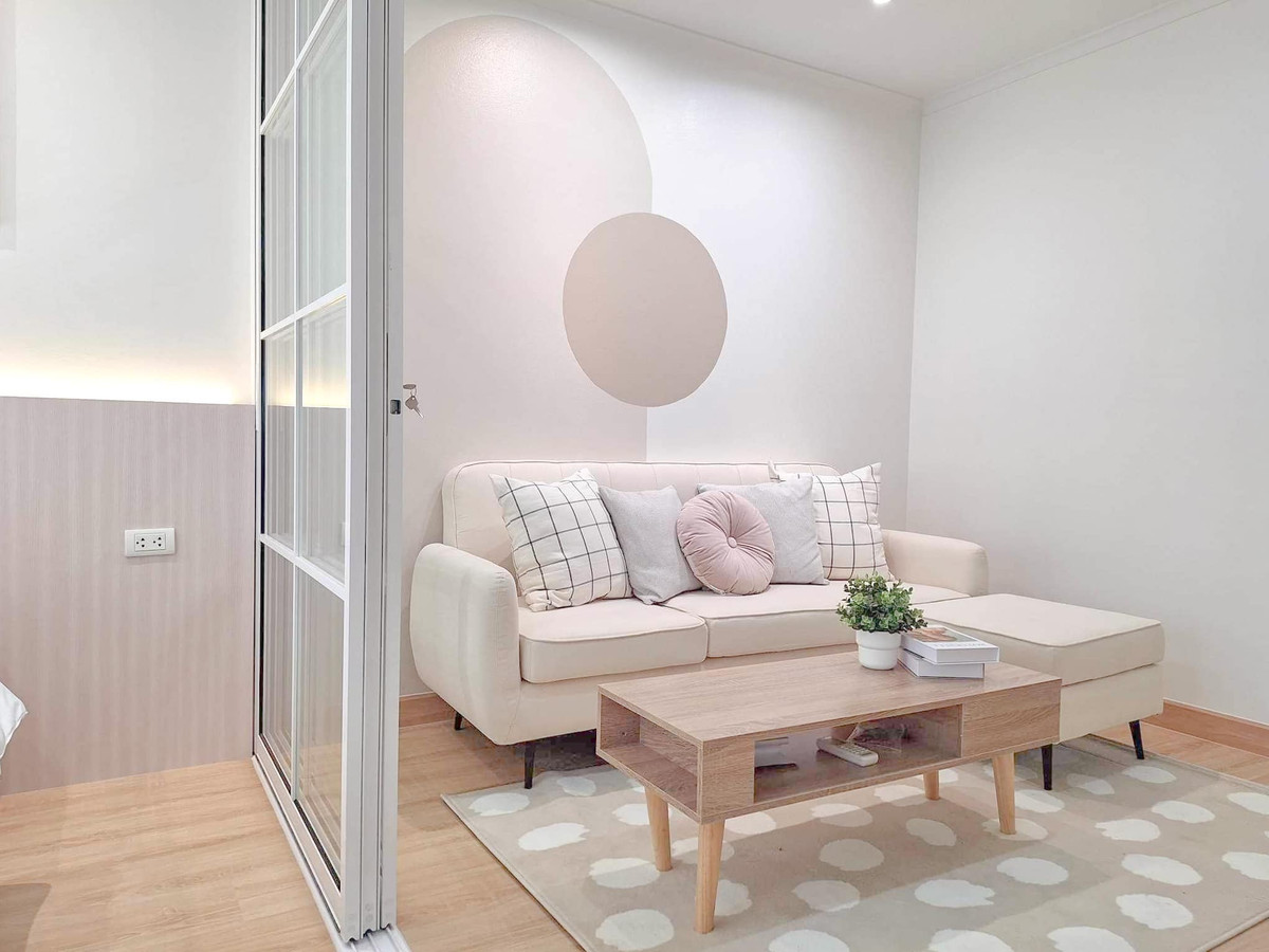 For SaleCondoRamkhamhaeng, Hua Mak : Condo for sale Lumpini Ville Ramkhamhaeng 26, beautiful room with all new furniture.