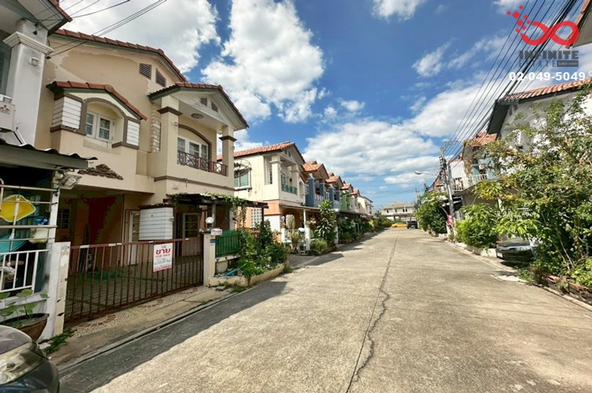 For SaleTownhomeNonthaburi, Bang Yai, Bangbuathong : Townhouse for sale, Silpakarn Park 5, Bang Bua Thong, Ban Kluai - Sai Noi, corner house, 2 floors, 20 sq m.
