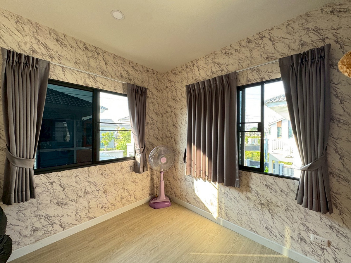 ขายบ้านลาดกระบัง สุวรรณภูมิ : ขายบ้านเดี่ยว เพอร์เฟค พาร์ค กรุงเทพกรีฑา–รามคำแหง 3ห้องนอน 2ห้องน้ำ + 1ห้องทำงาน เพียง 15นาทีถึงสนามบิน ใกล้มอเตอร์เวย์  ทำเลดีอยู่เส้นกรุงเทพกรีฑาตัดใหม่