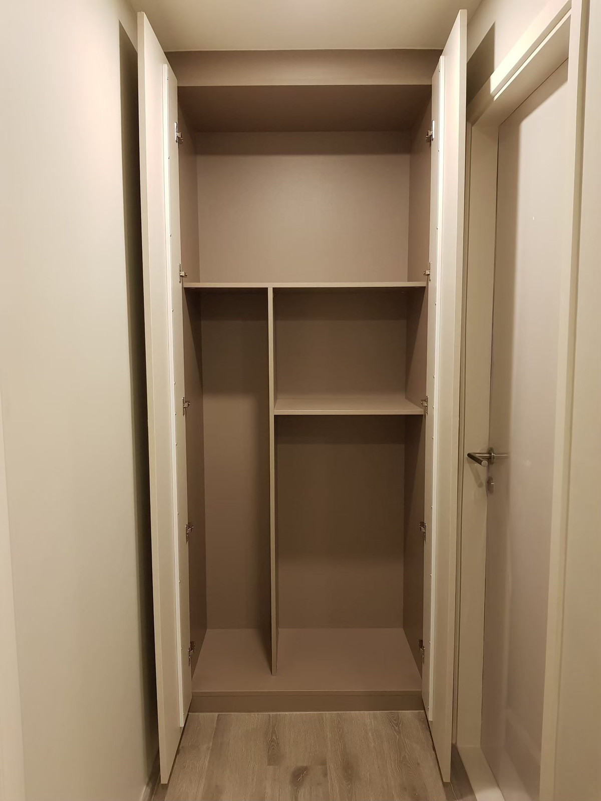 For RentCondoBangna, Bearing, Lasalle : For Rent 📍 Attitude Bearing 📍 Fully furnished with appliances. Near BTS Bearing.