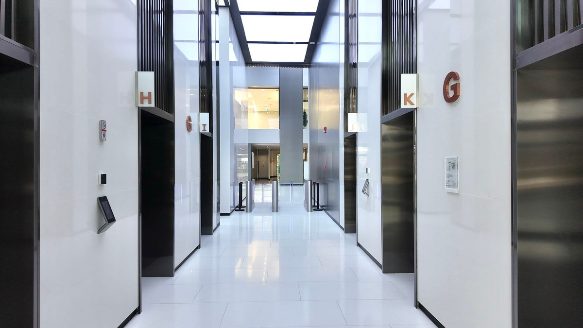 For RentOfficeRama9, Petchburi, RCA : 🏢Office for rent ready to move in 📍Wokii (V one Tower Building - Rama 9) Special promotion 900 baht/sq m 📣