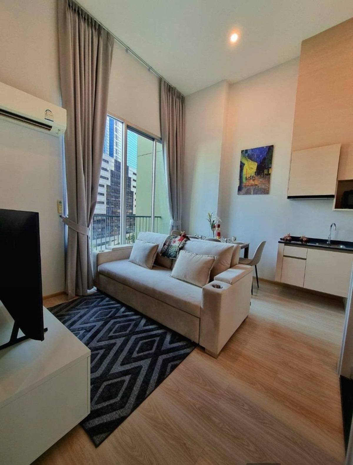 For RentCondoRatchadapisek, Huaikwang, Suttisan : 🔥Rent 2BR 2BR🔥52sqm🔥Floor6🔥35,000/month🔥High ceiling room🔥