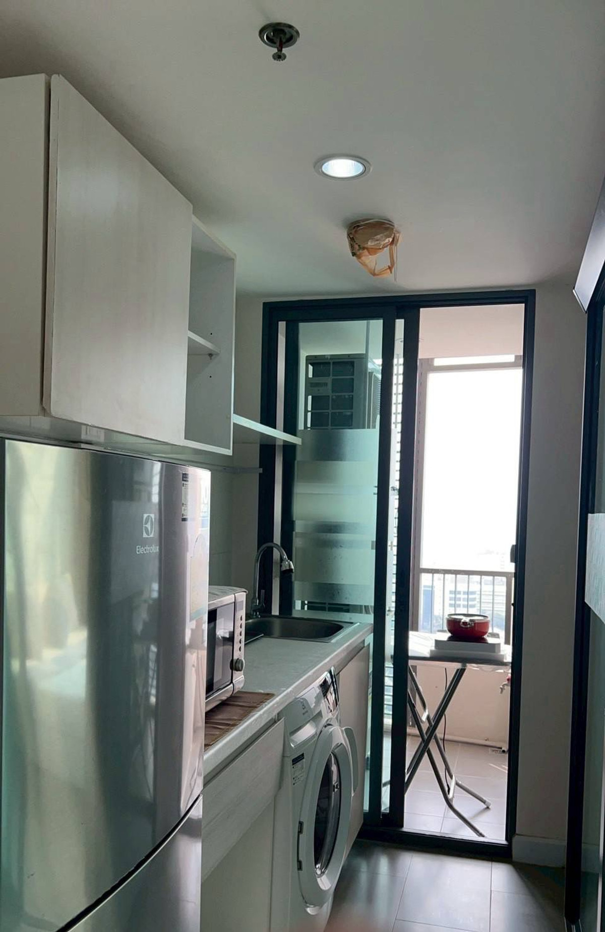 ให้เช่าคอนโดบางซื่อ วงศ์สว่าง เตาปูน : ให้เช่า เมโทร สกาย ประชาชื่น เลขที่ 766/321 (A1619)