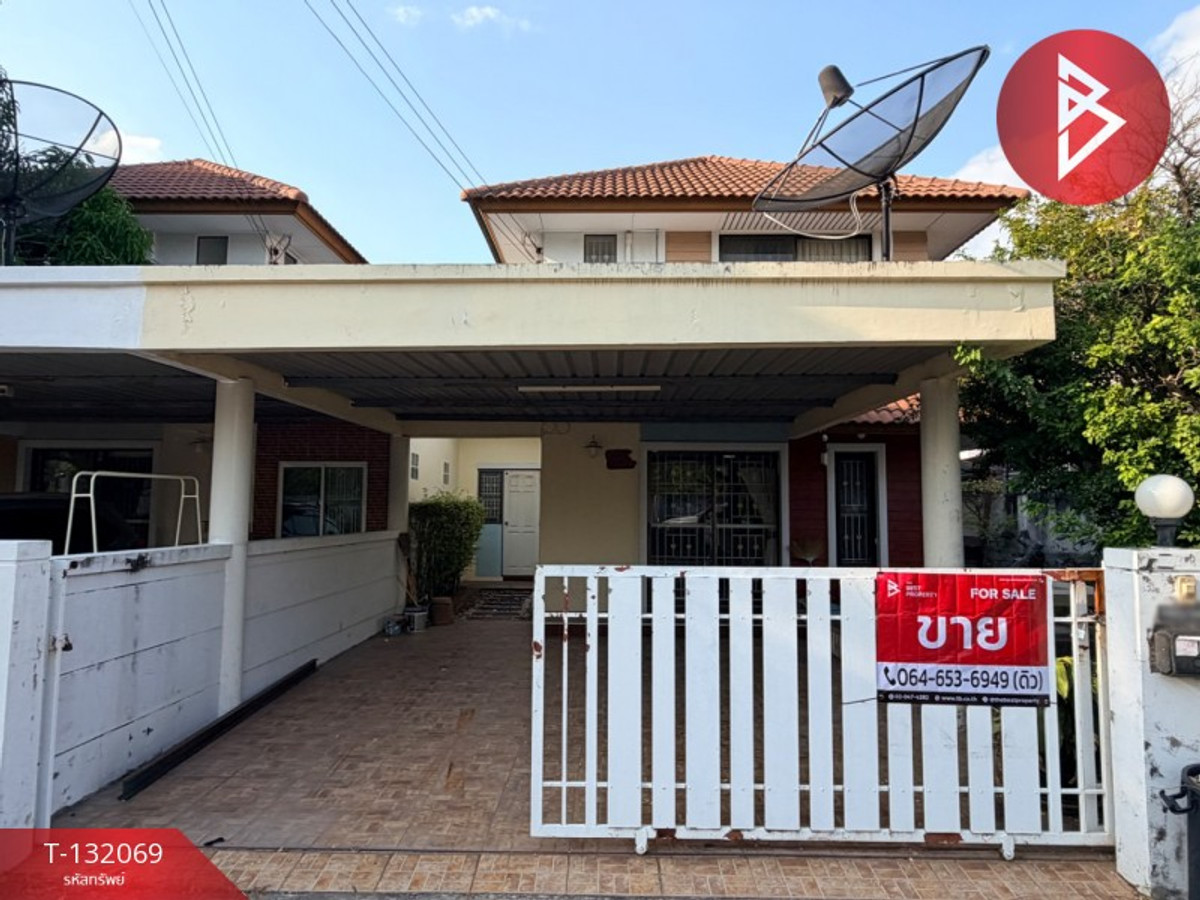 For SalePattaya, Bangsaen, Chonburi : Semi-detached house for sale, Country Park Village 3, Bang Saen, Chonburi.