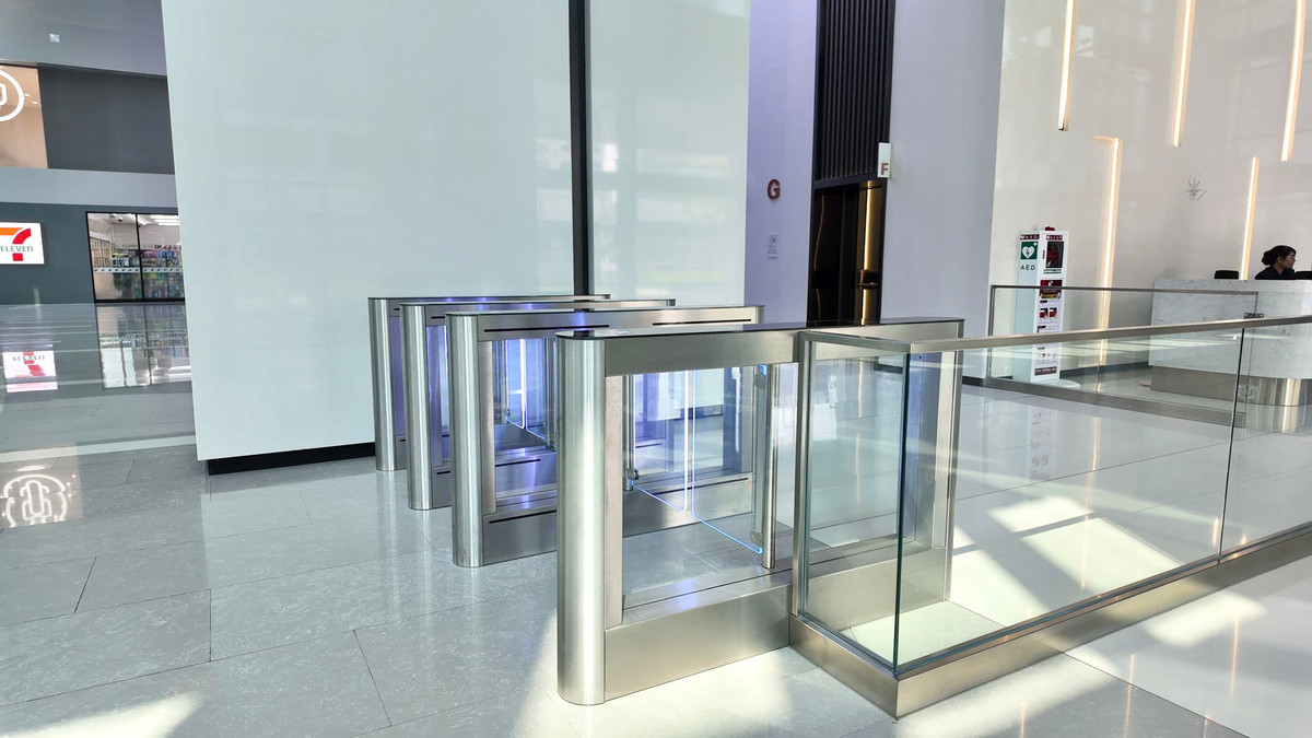 For RentOfficeRama9, Petchburi, RCA : 🏢Office for rent ready to move in 📍Wokii (V one Tower Building - Rama 9) Special promotion 900 baht/sq m 📣