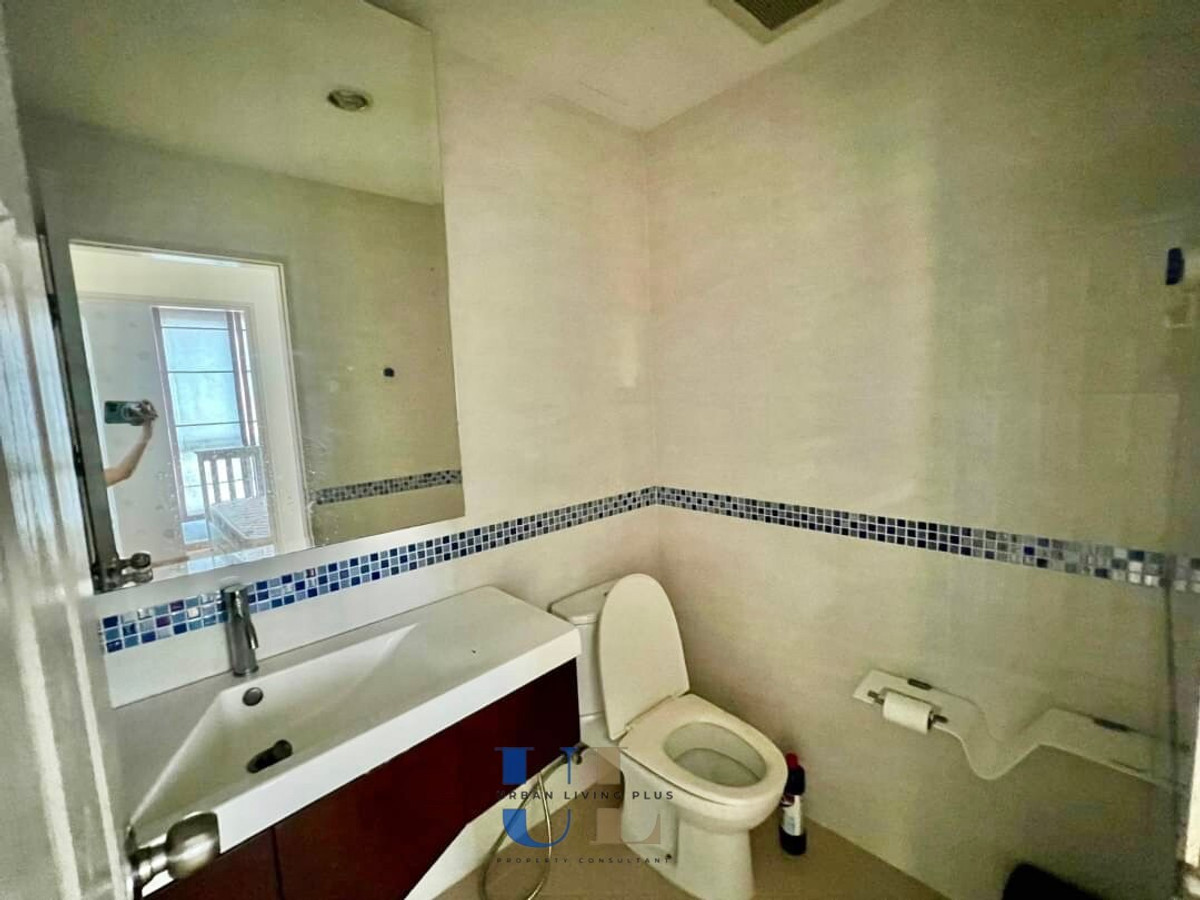 For RentCondoSathorn, Narathiwat : ( UL2502051 ) Tel/Line 096-247-9369✨ FOR RENT LIFE@SATHORN SOI 10 / 2 bedroom , 2 bathroom , 65 Sq.M. Ready to move in 💥💥