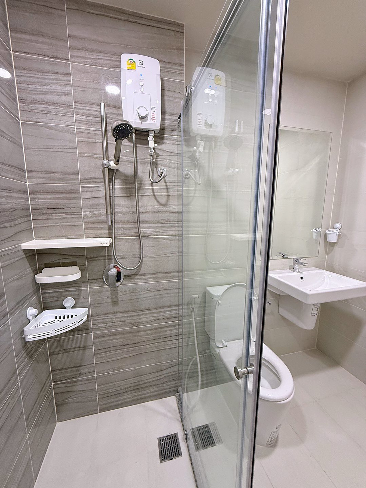 For RentCondoRamkhamhaeng, Hua Mak : PFD-07944 For rent Supalai Veranda Ramkhamhaeng, next to MRT, orange, 1 bedroom, 35 sq m., 7th floor, Building B.