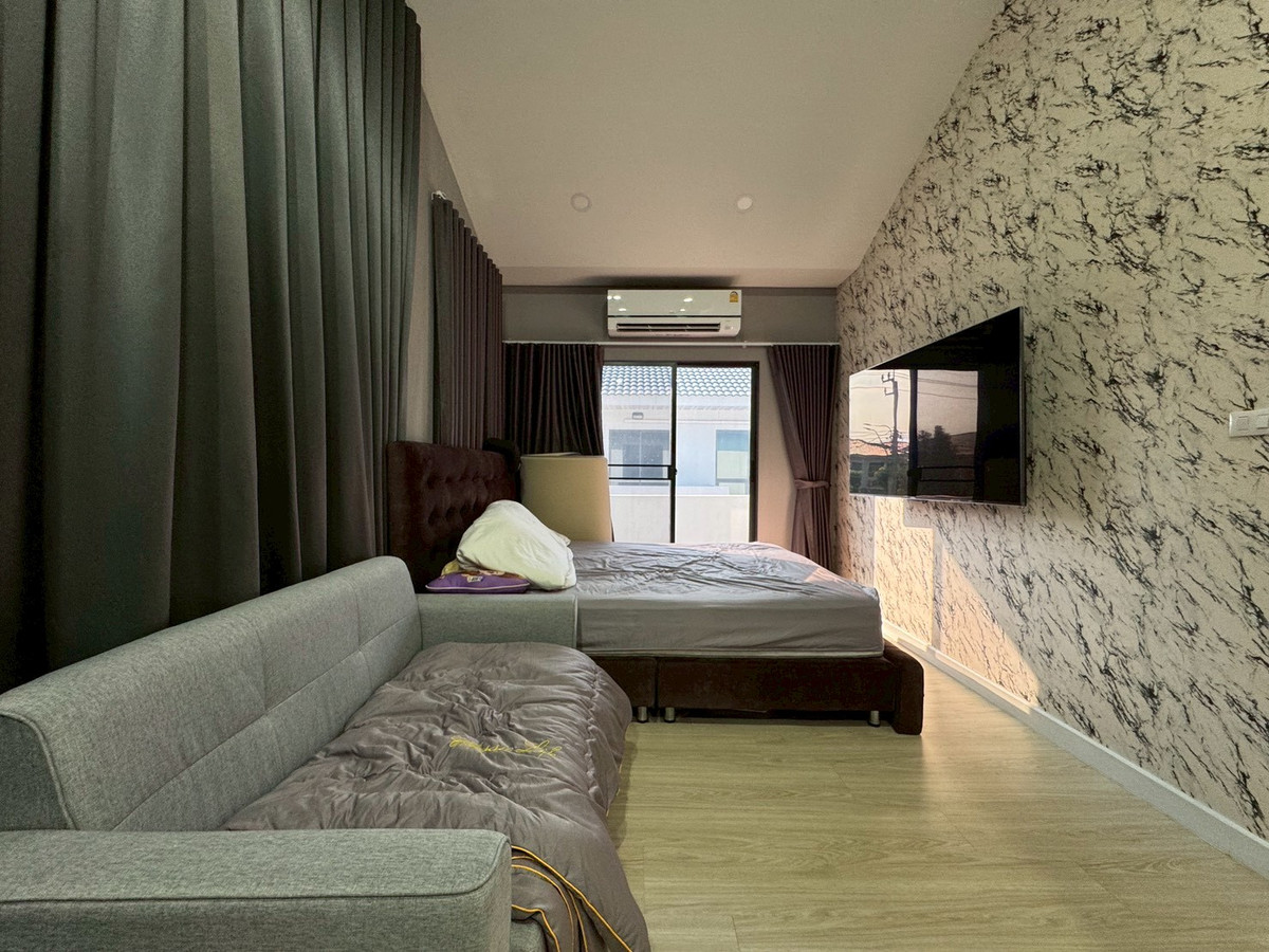 ขายบ้านลาดกระบัง สุวรรณภูมิ : ขายบ้านเดี่ยว เพอร์เฟค พาร์ค กรุงเทพกรีฑา–รามคำแหง 3ห้องนอน 2ห้องน้ำ + 1ห้องทำงาน เพียง 15นาทีถึงสนามบิน ใกล้มอเตอร์เวย์  ทำเลดีอยู่เส้นกรุงเทพกรีฑาตัดใหม่