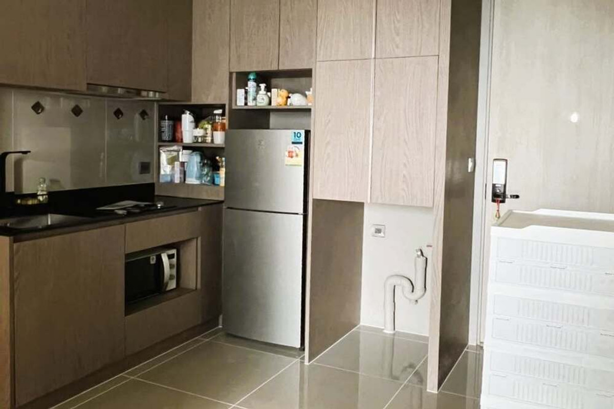 ขายคอนโดสะพานควาย จตุจักร : 🔥 ขายพร้อมผู้เช่า !! วิวสวน/วิวเมือง, ห้องมุม, ห้องเพิ่งรีโนเวทใหม่ !! 🔥 Code C20251200020..........M Jatujak, 2 ห้องนอน, 2 ห้องน้ำ, ชั้นสูง, แต่งครบ, ราคาพิเศษ!!📣📣