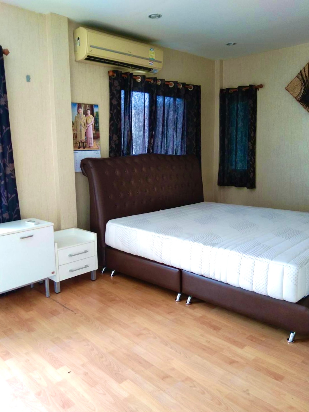 For SaleHouseLadkrabang, Suwannaphum Airport : Perfect Place Sukhumvit 77 / 3 bedrooms (sale with tenant), Perfect Place Sukhumvit 77 / 3 Bedrooms (SALE WITH TENENT) POON033