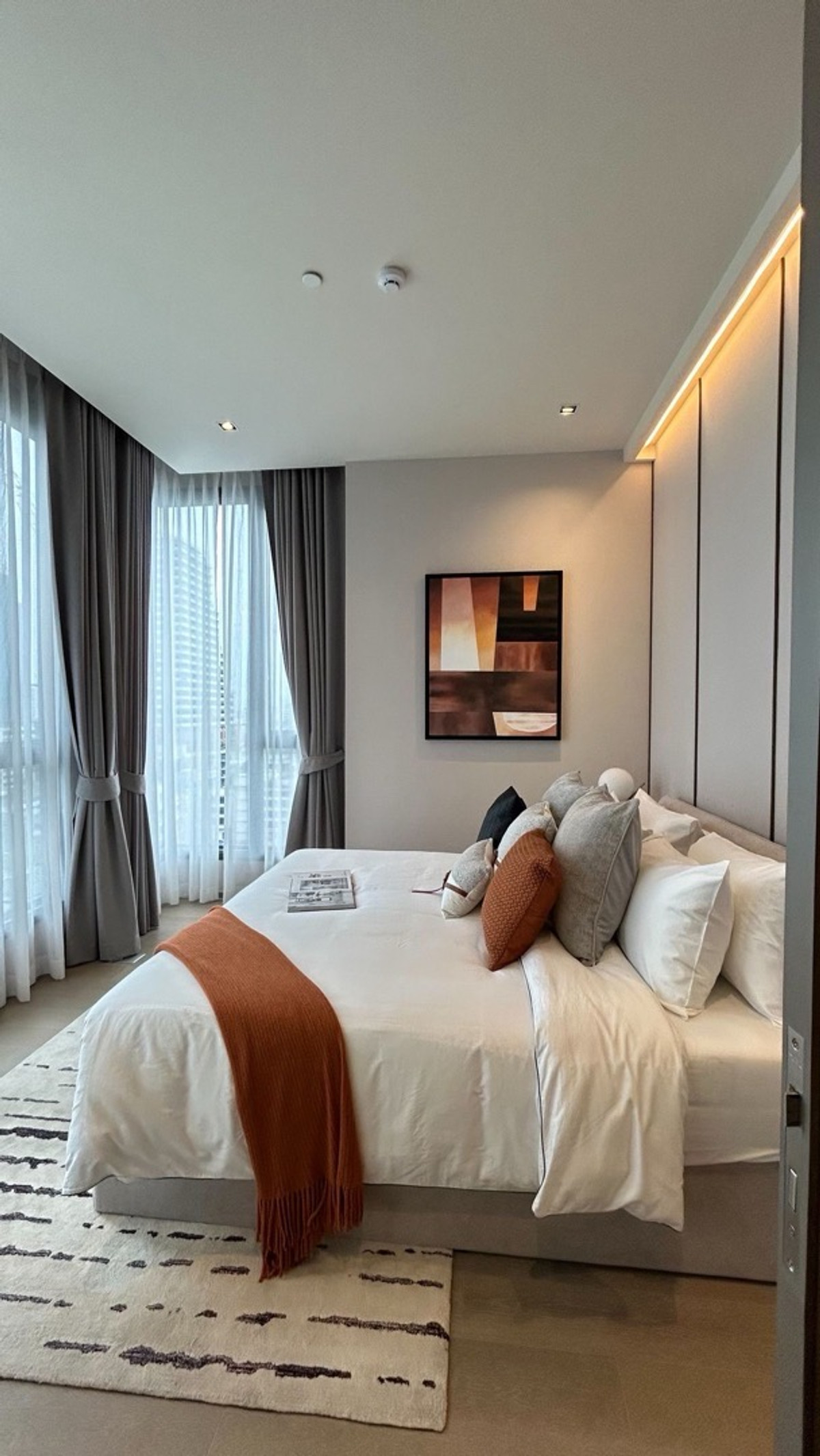 ให้เช่าคอนโดสุขุมวิท อโศก ทองหล่อ : 🔥🔥30985🔥🔥 ให้เช่าHYDE Heritage Thonglor  (2 ห้องนอน 2 ห้องน้ำ) 🌐LINE ID : @fastforrentcondo