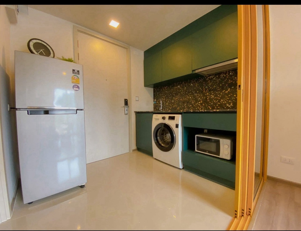 For RentCondoOnnut, Udomsuk : For rent, The base sukhumvit 50, 5th floor, size 32 sq m., price 14,500 baht, near the expressway, near BTS Bang Chak-On Nut.