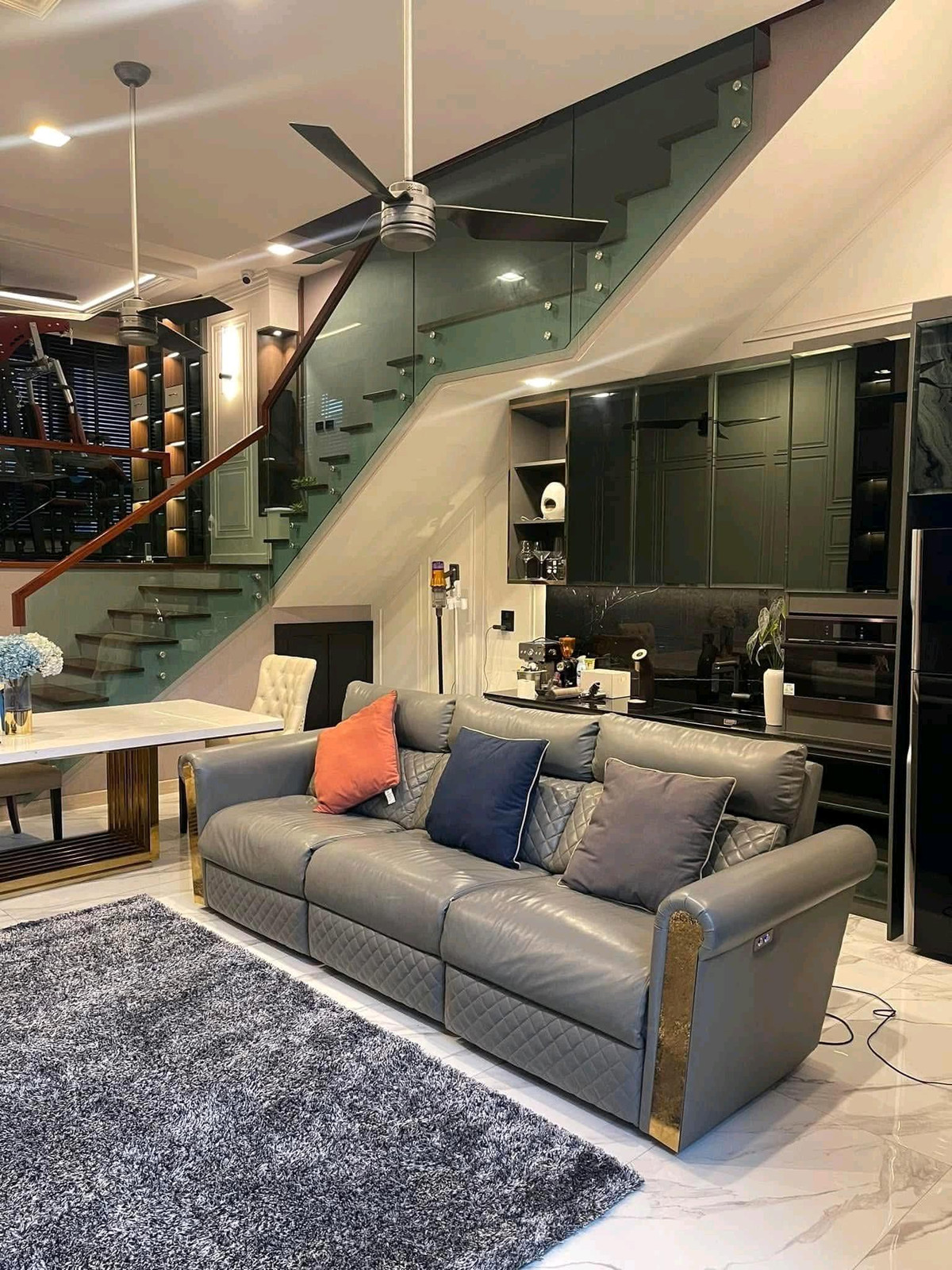 ให้เช่าทาวน์โฮมลาดพร้าว เซ็นทรัลลาดพร้าว : 🔥🔥🔥ทาวน์โฮมหรู 3.5 ชั้น The Eight 🧡🧡🧡