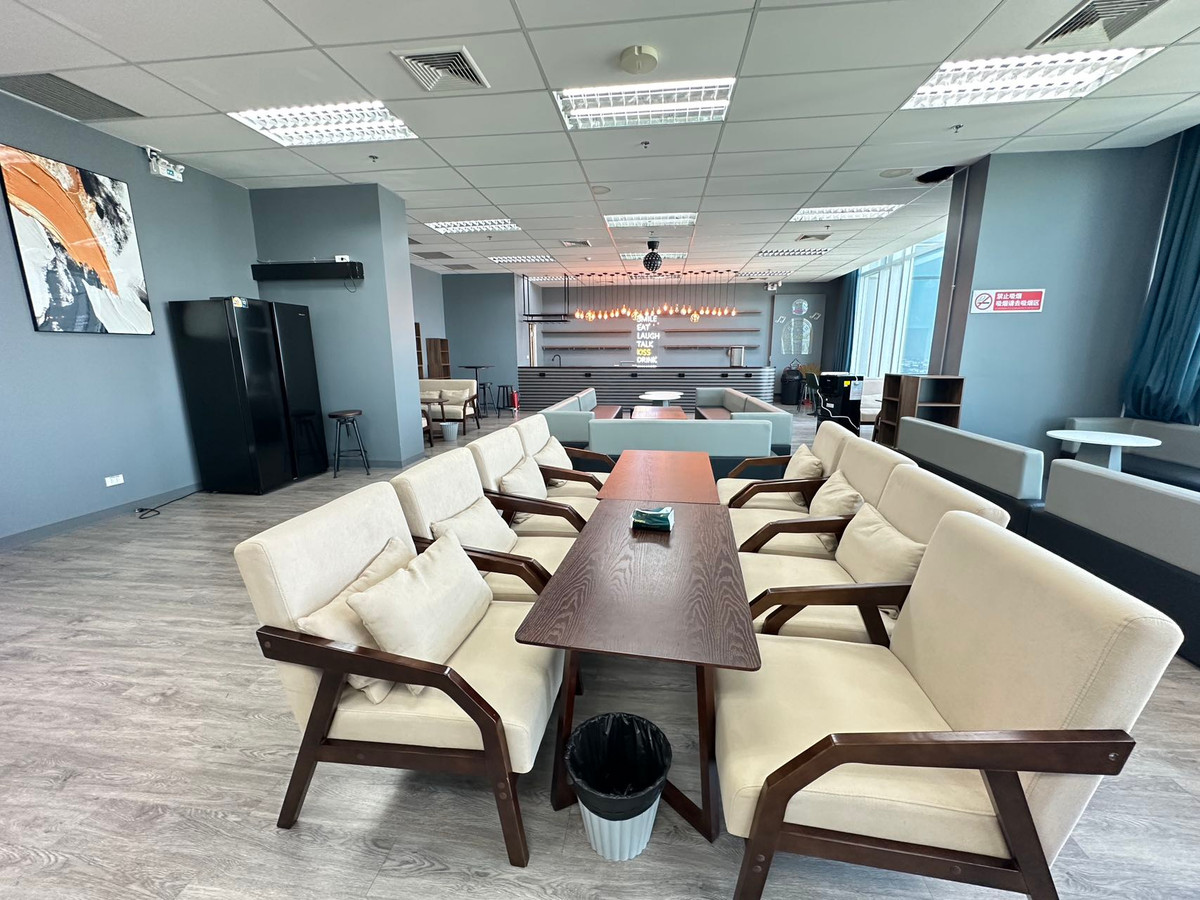 For RentOfficeRama9, Petchburi, RCA : Major Tower – Rama 9 | Office for rent, ready to move in, potential location.