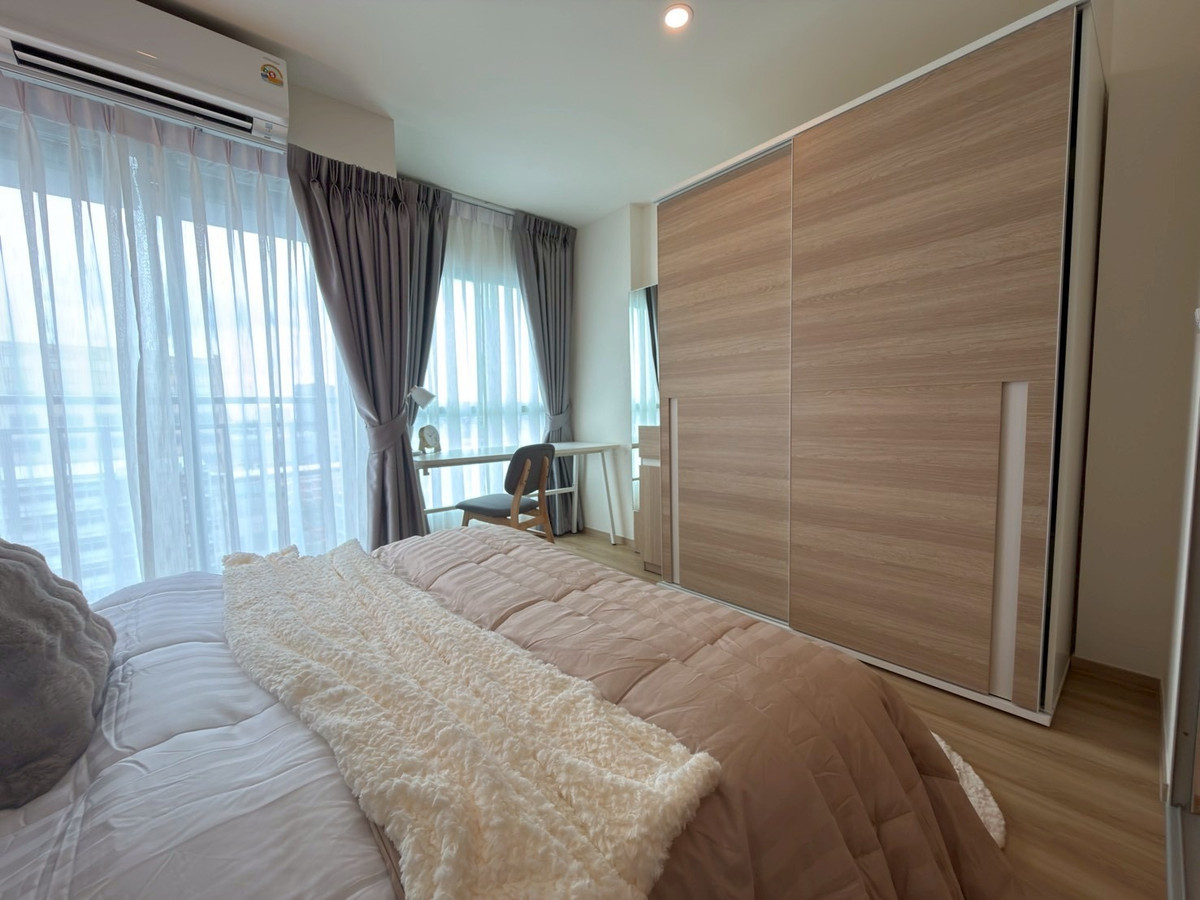 For SaleCondoPinklao, Charansanitwong : Condo Lumpini Ville Charan - Fai Chai, fully furnished, ready to move in, near Siriraj, near MRT Charan 13, complete central garden, 1 bedroom, 29 sq m., convenient travel to Siriraj Hospital, Central Pinklao, Thammasat University (Tha Phrachan), Phetkase