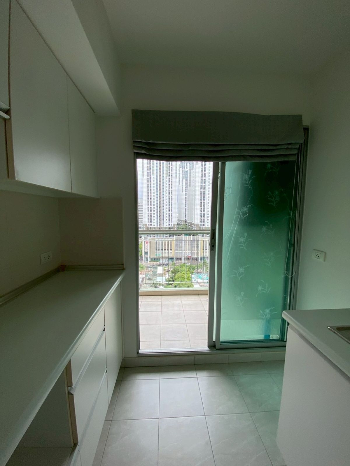 For SaleCondoRama9, Petchburi, RCA : Empty room on high floor View of Central Rama 9, good price!!⭐Lumpini Place Rama 9 - Ratchada (Lumpini Place Rama 9 - Ratchada)