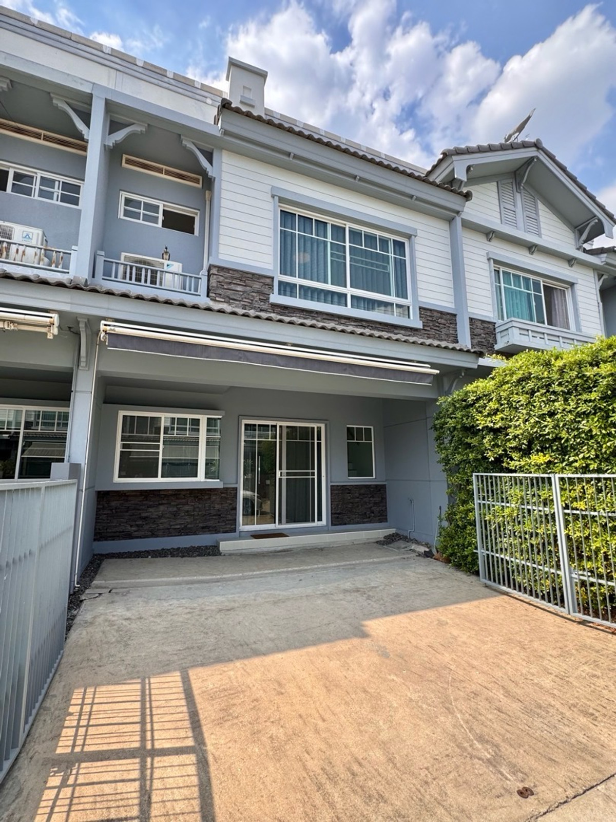 ให้เช่าทาวน์โฮมสมุทรปราการ สำโรง : 💥ForRent💥3Bed • Indy3 Bangna KM.7 🏡 Near Mega Bangna only 5 mins‼️  🐶 Pet Friendly* Ready to move in ‼️ Fully Furnished ✨