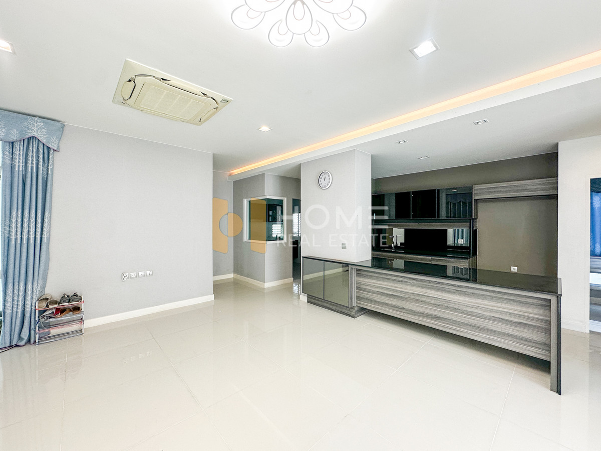 ขายบ้านบางนา แบริ่ง ลาซาล : Rare Item! บ้านหน้าทะเลสาบ วิวหลักล้าน 🏞️ มัณฑนา 2 บางนา กม.7 / 4 ห้องนอน (ขาย), Mantana 2 Bangna Km.7 / 4 Bedrooms (FOR SALE) YOK047