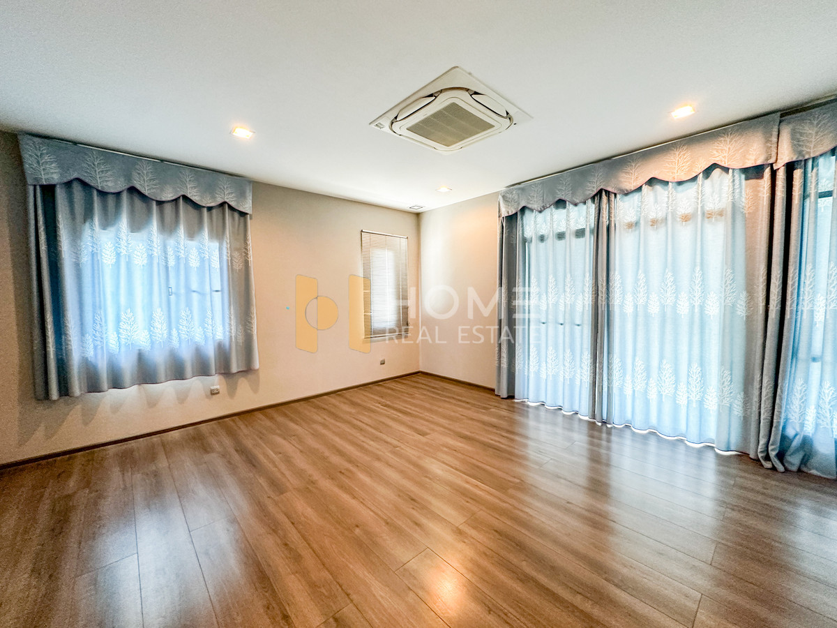 ขายบ้านบางนา แบริ่ง ลาซาล : Rare Item! บ้านหน้าทะเลสาบ วิวหลักล้าน 🏞️ มัณฑนา 2 บางนา กม.7 / 4 ห้องนอน (ขาย), Mantana 2 Bangna Km.7 / 4 Bedrooms (FOR SALE) YOK047