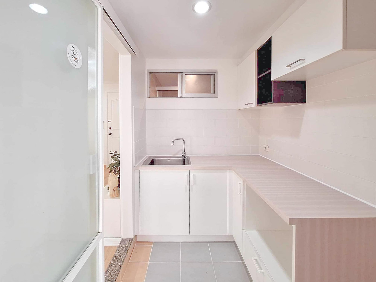 For SaleCondoRamkhamhaeng, Hua Mak : Condo for sale Lumpini Ville Ramkhamhaeng 26, beautiful room with all new furniture.