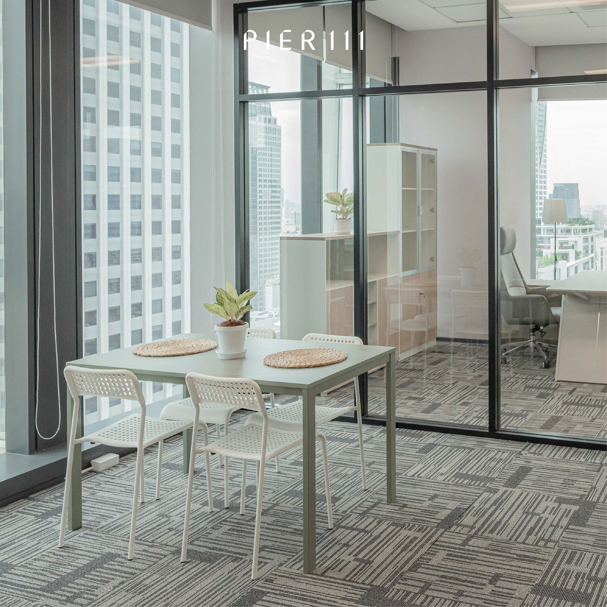 For RentOfficeWitthayu, Chidlom, Langsuan, Ploenchit : ✨ Office for rent, ready to move in. In the heart of Central World Mall -Pratunam Platinum ✨