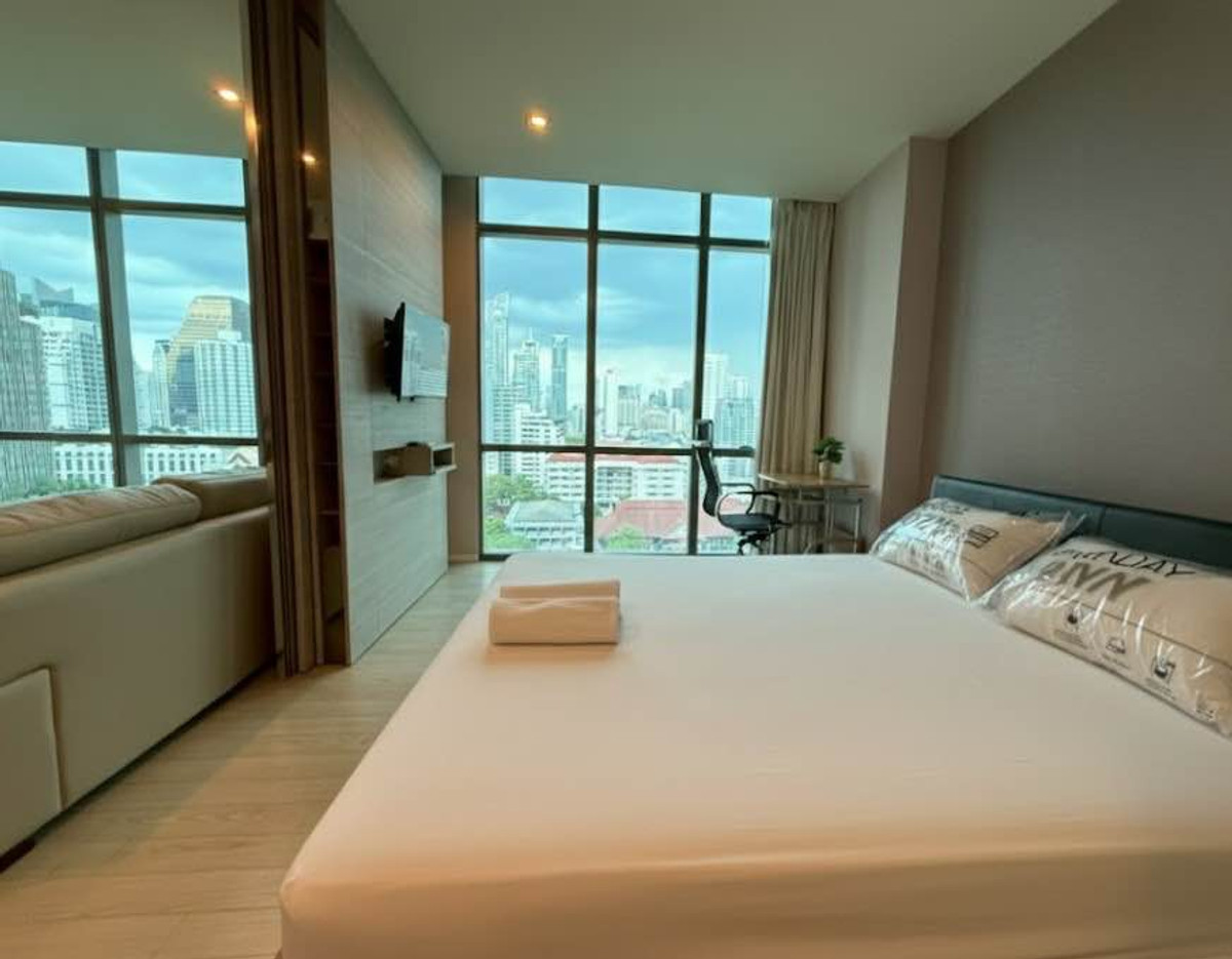 ให้เช่าคอนโดสุขุมวิท อโศก ทองหล่อ : ให้เช่า The Room Sukhumvit 21 ราคา 35,000 บาท [NCr260213]