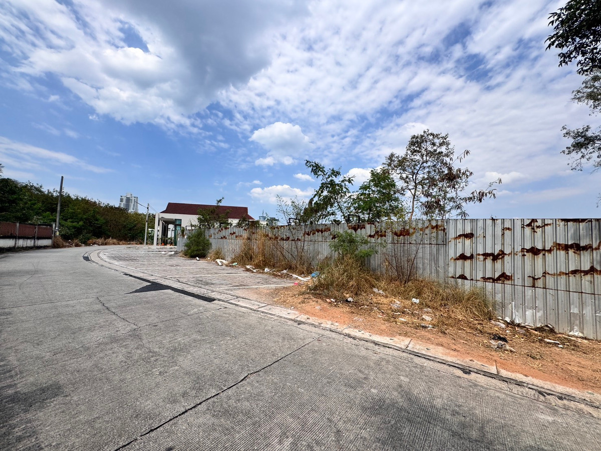 ขายที่ดินพัทยา บางแสน ชลบุรี สัตหีบ : ขายขาดทุน ทำเลเก้ากิโล ศรีราชา 💰 ที่ดิน 1 ไร่ 87 ตร.ว. ถ.เก้ากิโล ซอย 10 สุรศักดิ์ ศรีราชา (ขาย), Land 1 Rai 87 Sq.wah Kao Kilo Rd. Soi 10 Surasak Sriracha (FOR SALE) YEAN101