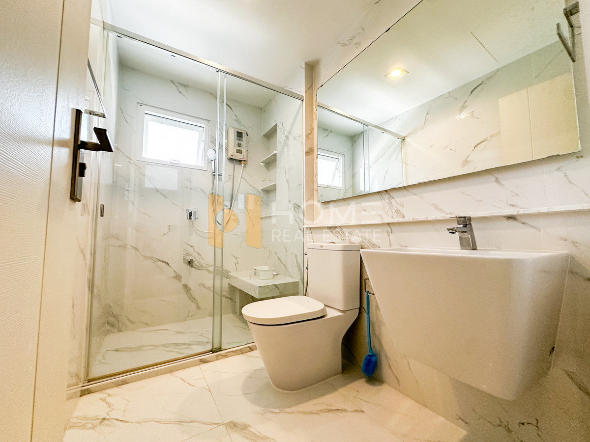 ขายบ้านบางนา แบริ่ง ลาซาล : Rare Item! บ้านหน้าทะเลสาบ วิวหลักล้าน 🏞️ มัณฑนา 2 บางนา กม.7 / 4 ห้องนอน (ขาย), Mantana 2 Bangna Km.7 / 4 Bedrooms (FOR SALE) YOK047