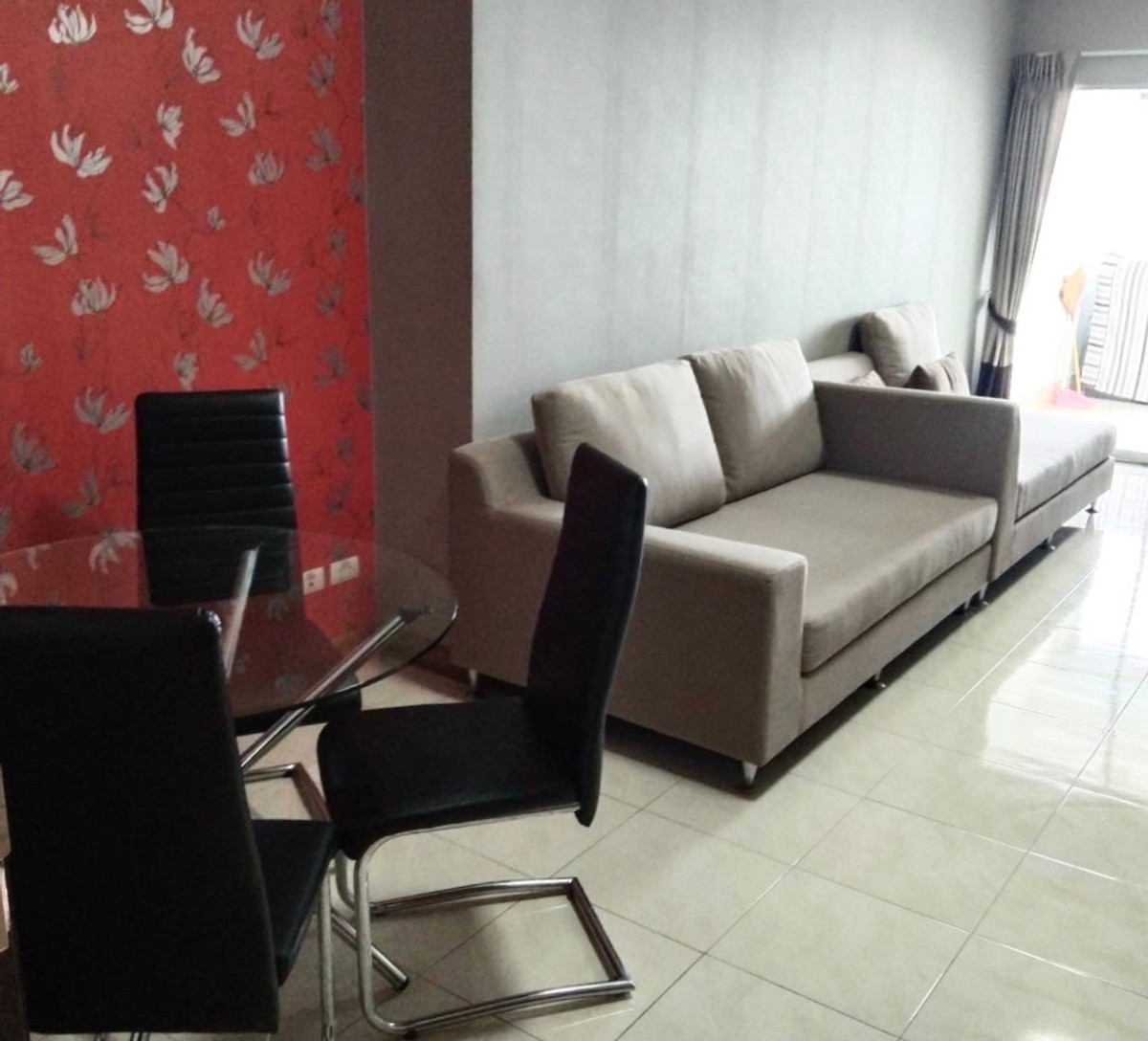 ขายคอนโดพระราม 9 เพชรบุรีตัดใหม่ RCA : ขายด่วน คอนโดพร้อมเข้าอยู่ 1นอน 1น้ำ ขนาด55sqm ชั้น39 ใกล้ Airport Linkรามคำแหง