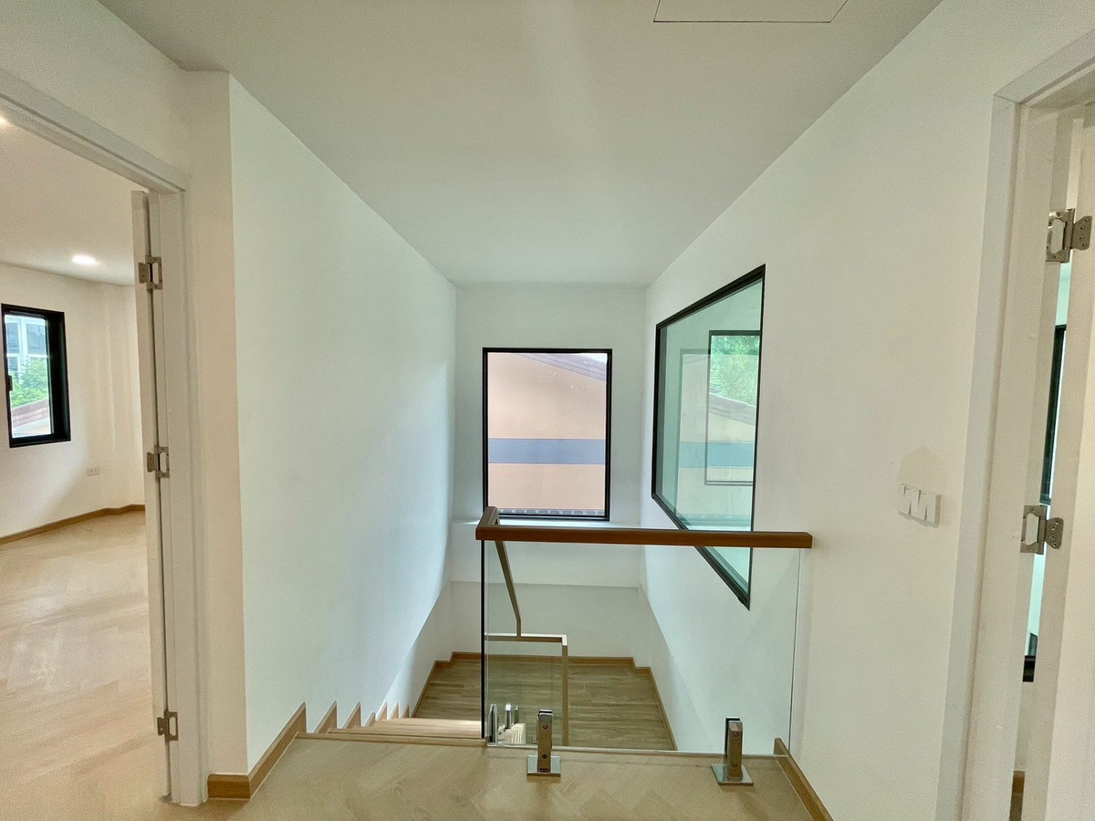 For SaleHousePattanakan, Srinakarin : Muangthong Garden Village / 3 Bedrooms (For Sale), Meuangthong Garden / 3 Bedrooms (FOR SALE) FON270