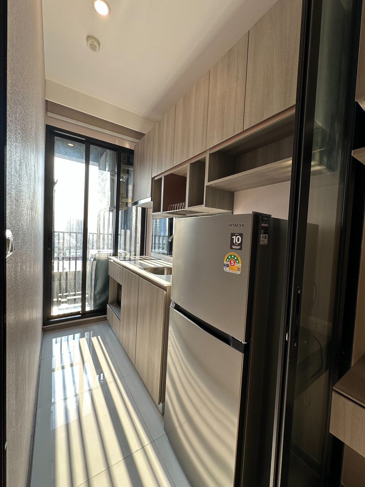 คอนโดอ่อนนุช อุดมสุข :  KnightsBridge Prime Onnut BTS สายสีเขียว สถานีอ่อนนุช (700 เมตร) มี shuttle bus รับ-ส่ง ตามตารางเวลา