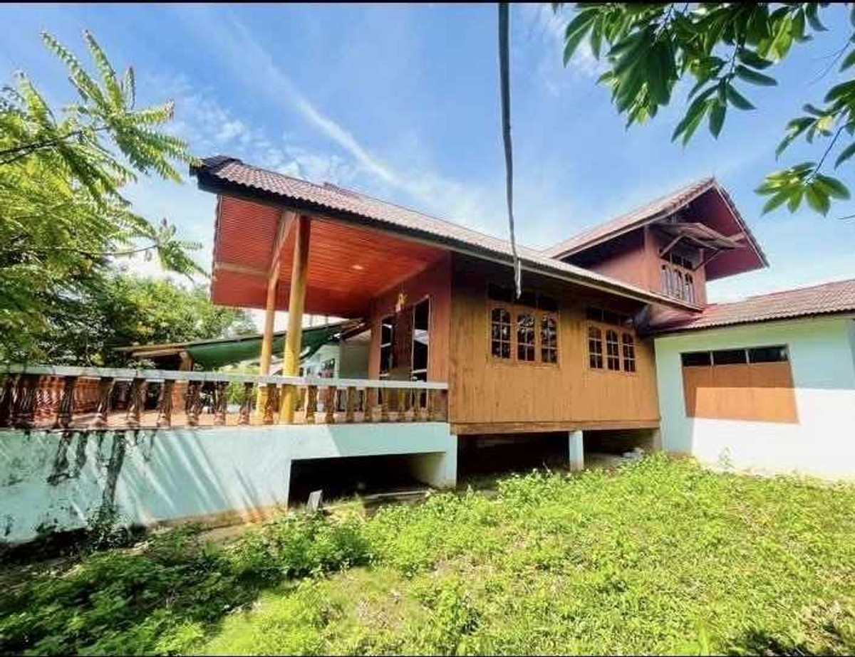 For SaleHouseNan : House with Land for Sale: Pa Laeo Luang, Santi Suk District, Nan