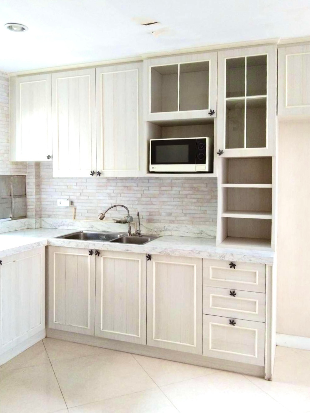 For SaleHouseLadkrabang, Suwannaphum Airport : Perfect Place Sukhumvit 77 / 3 bedrooms (sale with tenant), Perfect Place Sukhumvit 77 / 3 Bedrooms (SALE WITH TENENT) POON033