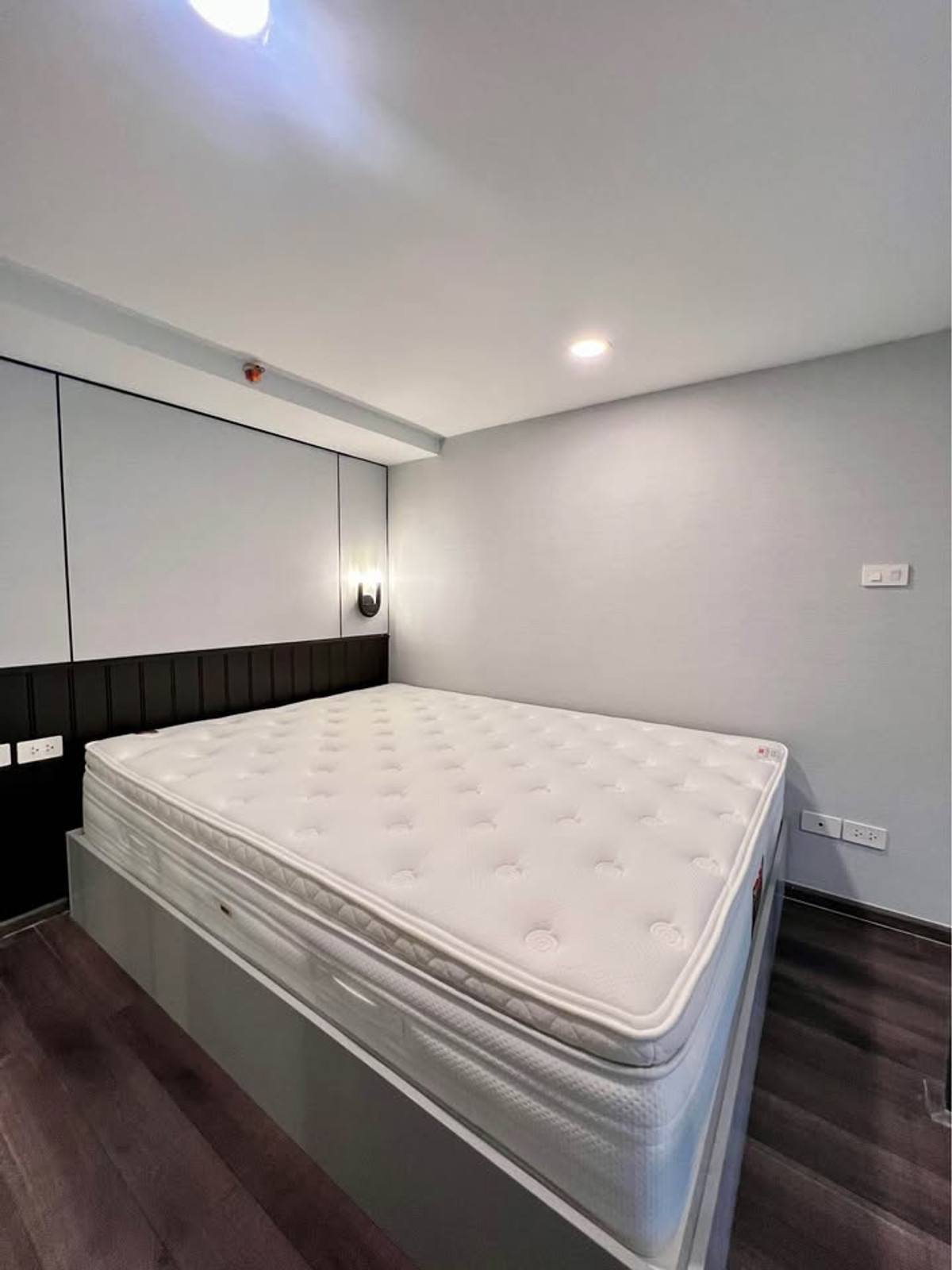 For SaleCondoRama9, Petchburi, RCA : Condo for sale KnightsBridge Space Rama 9 price 4,500,000 baht [TTs251223]