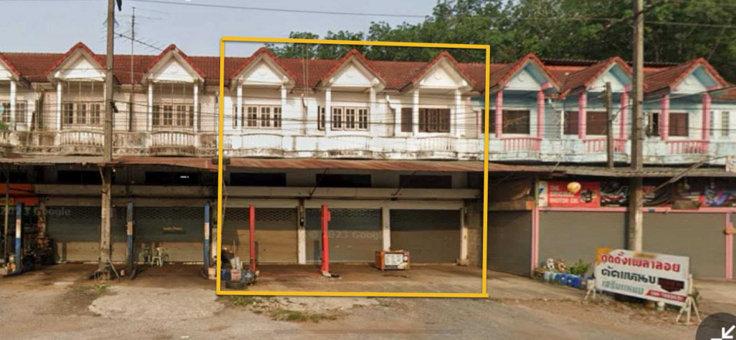 For SaleShop HouseRayong : Commercial building for sale, 160 sq m, 16 sq wa, near Wat Nong Kankrao.