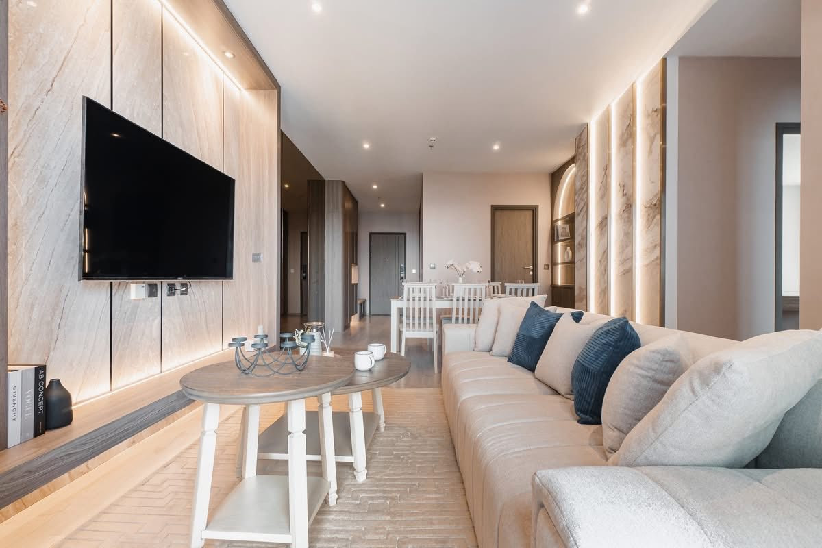 For RentCondoSukhumvit, Asoke, Thonglor : For Rent: Rhythm Ekkamai Estate, 98,000 THB [NCr260208]