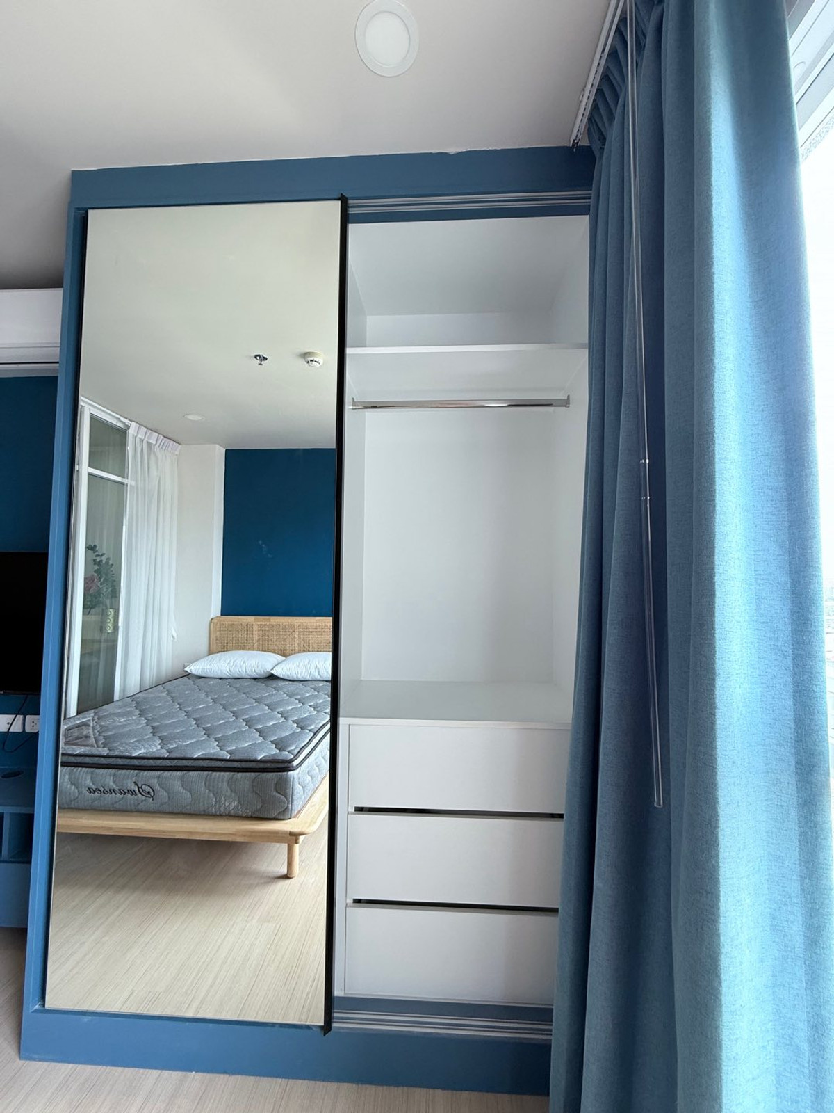 For RentCondoRamkhamhaeng, Hua Mak : PFD-07944 For rent Supalai Veranda Ramkhamhaeng, next to MRT, orange, 1 bedroom, 35 sq m., 7th floor, Building B.