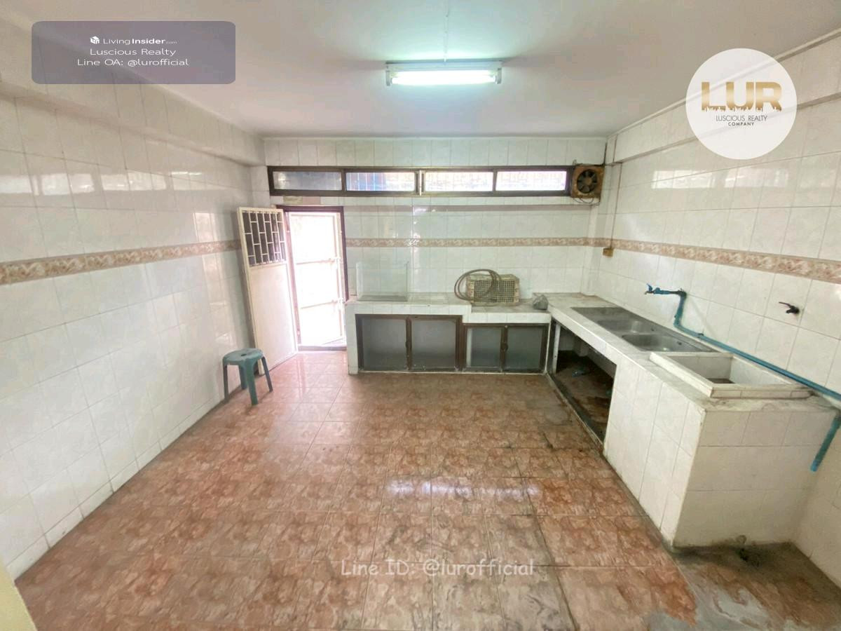 For SaleShop HouseBang kae, Phetkasem : Commercial building for sale at the entrance of Soi Phetkasem 81, Nong Khaem.