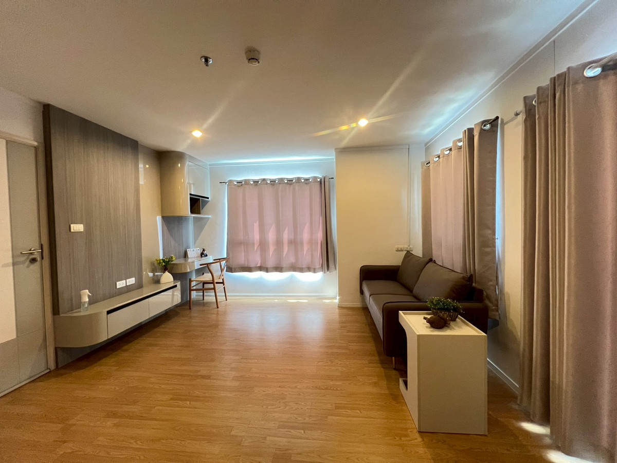 ขายคอนโดพัฒนาการ ศรีนครินทร์ : ขาย คอนโด ใกล้รถไฟฟ้า  แอร์พ็อตลิงค์ สถานีหัวหมาก ลุมพินี เพลส ศรีนครินทร์ 38 ตรม.