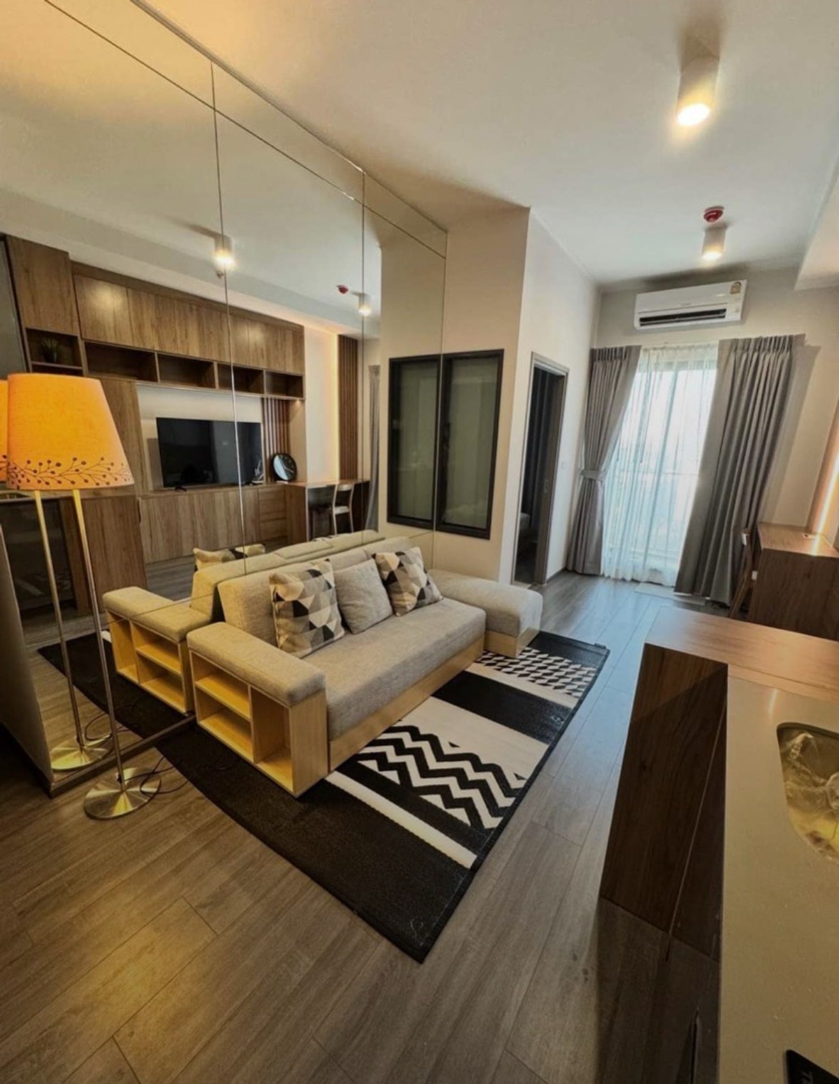 For RentCondoKhlongtoei, Kluaynamthai : 🔥Rent 1BR🔥35sqm🔥26,000/month🔥Ready to Move🔥