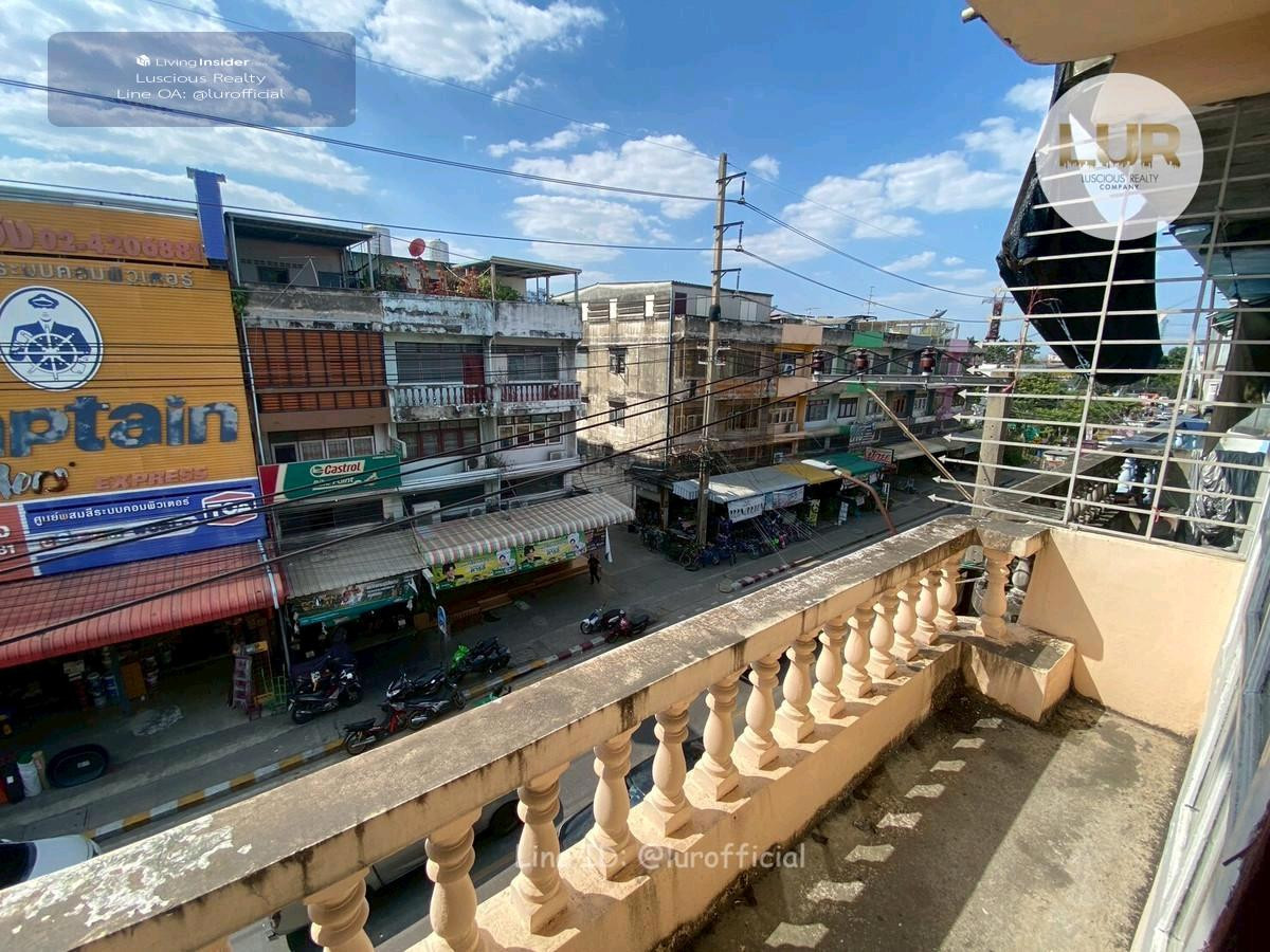 For SaleShop HouseBang kae, Phetkasem : Commercial building for sale at the entrance of Soi Phetkasem 81, Nong Khaem.