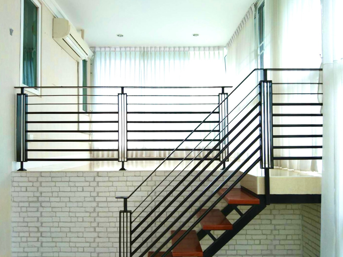 For SaleHouseLadkrabang, Suwannaphum Airport : Perfect Place Sukhumvit 77 / 3 bedrooms (sale with tenant), Perfect Place Sukhumvit 77 / 3 Bedrooms (SALE WITH TENENT) POON033