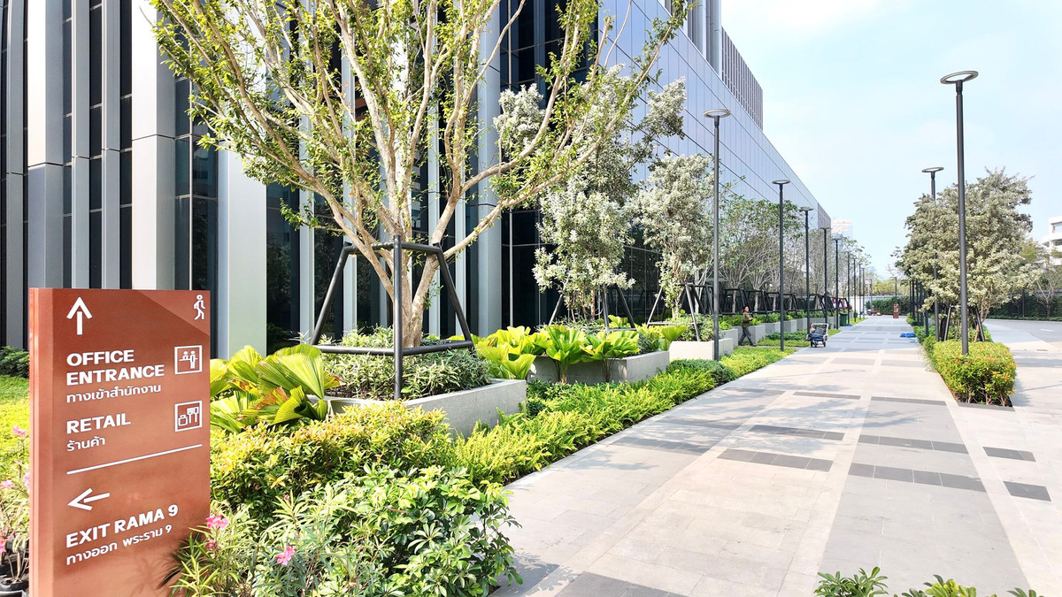 For RentOfficeRama9, Petchburi, RCA : 🏢Office for rent ready to move in 📍Wokii (V one Tower Building - Rama 9) Special promotion 900 baht/sq m 📣