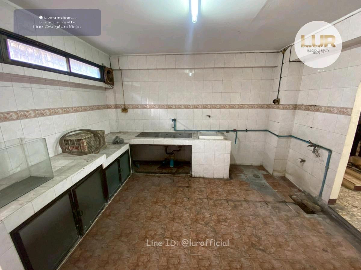 For SaleShop HouseBang kae, Phetkasem : Commercial building for sale at the entrance of Soi Phetkasem 81, Nong Khaem.