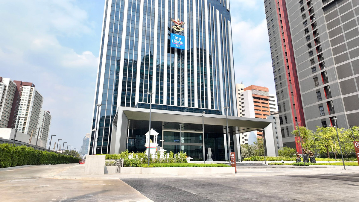 For RentOfficeRama9, Petchburi, RCA : 🏢Office for rent ready to move in 📍Wokii (V one Tower Building - Rama 9) Special promotion 900 baht/sq m 📣