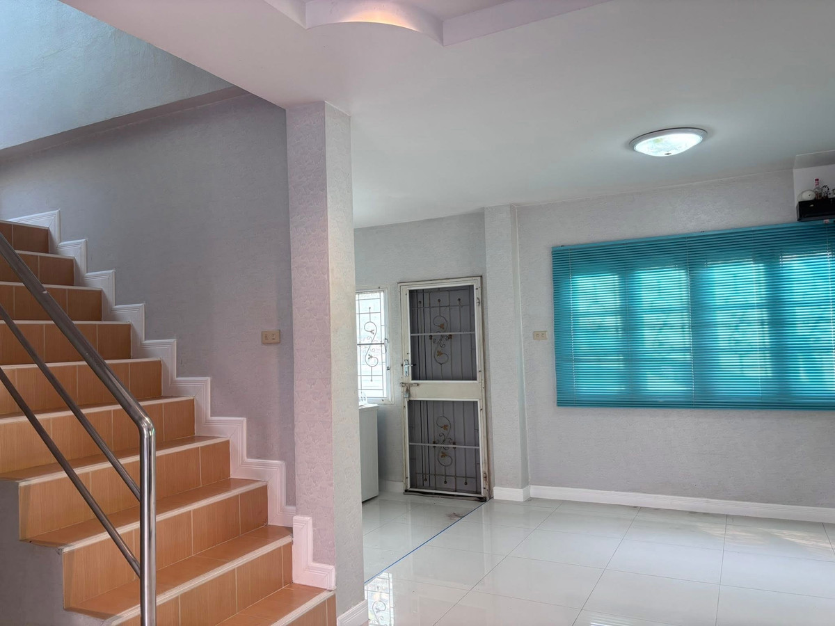 ให้เช่าบ้านราษฎร์บูรณะ สุขสวัสดิ์ : ขาย / ให้เช่าบ้านเดี่ยว หมู่บ้านเพ็ญพร 2 เลียบทางด่วนประชาอุทิศ (ตรงข้ามปั๊ม ปตท.)