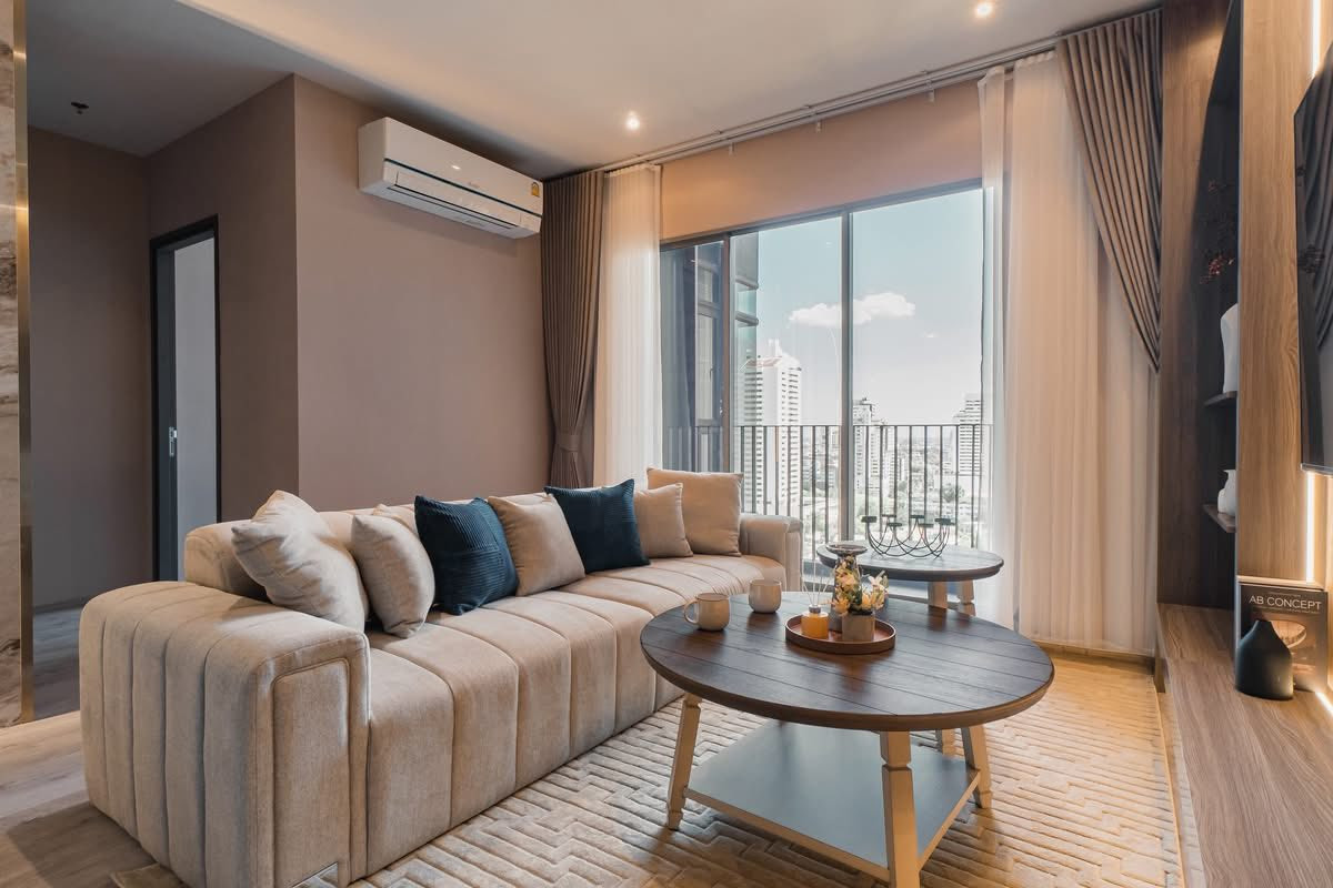 For RentCondoSukhumvit, Asoke, Thonglor : For Rent: Rhythm Ekkamai Estate, 98,000 THB [NCr260208]