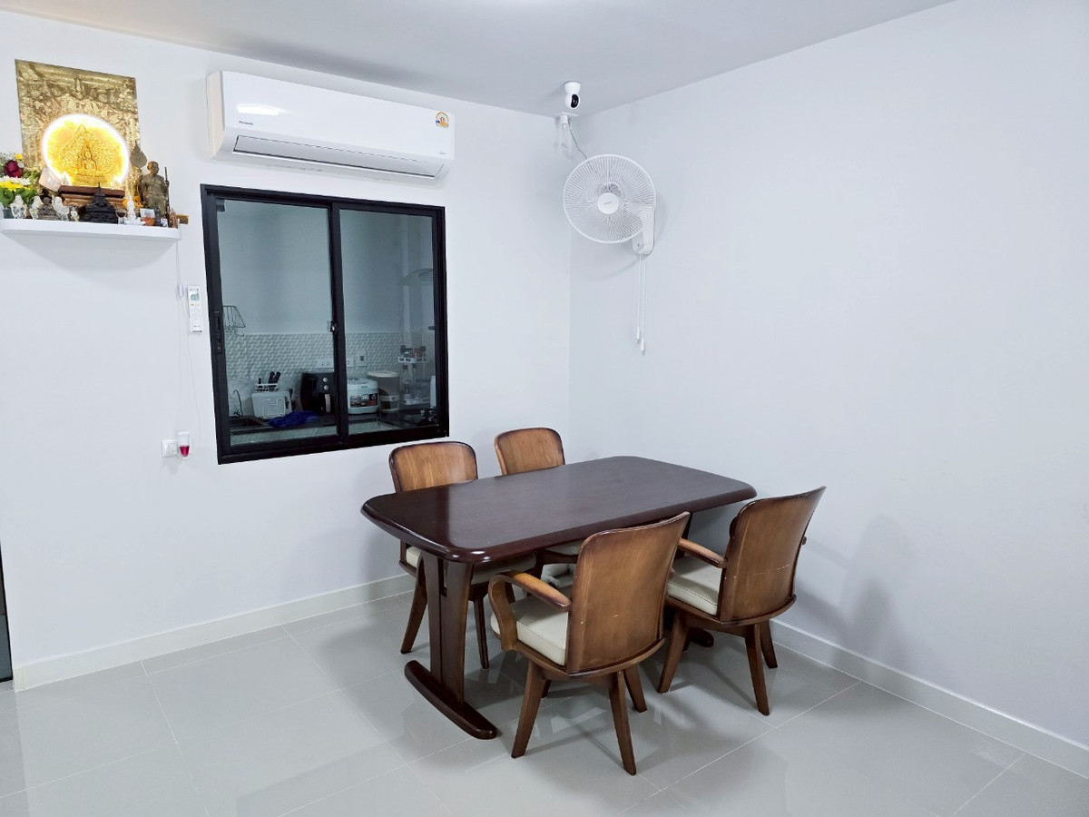 For RentTownhomeNakhon Pathom : Townhome for rent, Baan Fah Grand Townie, Phetkasem Sai 5.