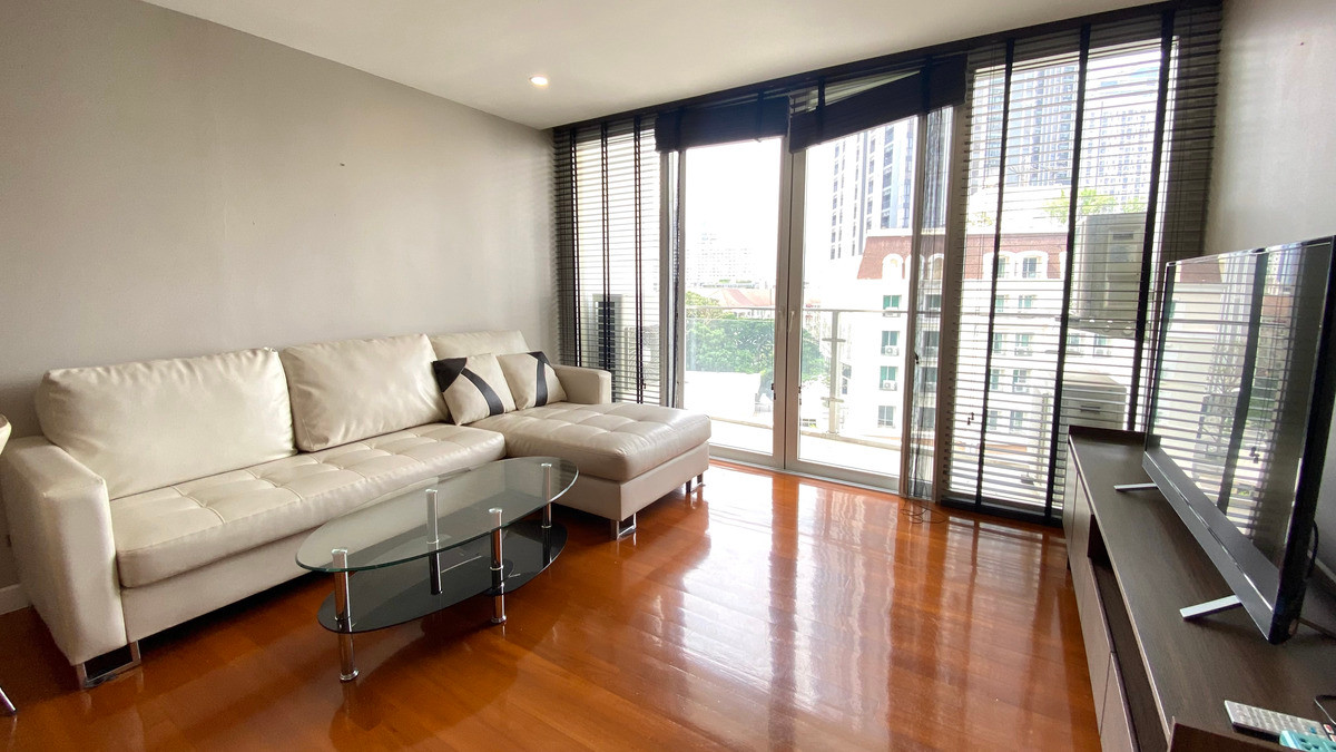 For SaleCondoSukhumvit, Asoke, Thonglor : La Citta Penthouse Thonglor 8 / Pet-Friendly Low-rise private near BTS thonglor. Best price in market / 2 bed 75 sq.m.Tel. 0937890899