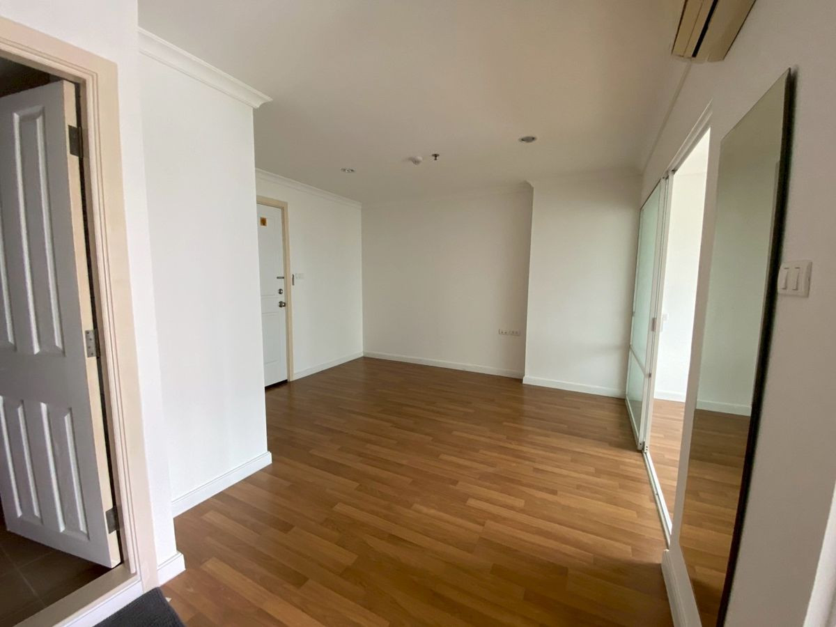 For SaleCondoRama9, Petchburi, RCA : Empty room on high floor View of Central Rama 9, good price!!⭐Lumpini Place Rama 9 - Ratchada (Lumpini Place Rama 9 - Ratchada)
